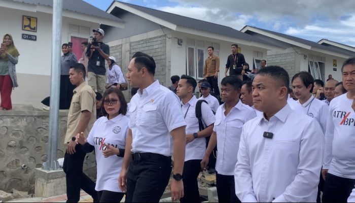 Gubernur dan Wali Kota Dampingi Menteri AHY Bagi Sertifikat Door to Door di Huntap Petobo Palu