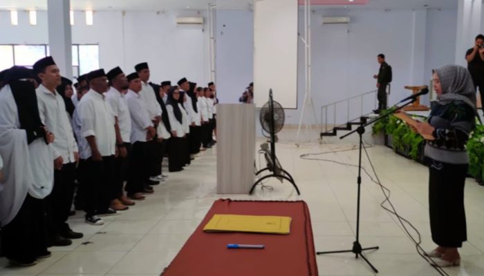 KPU Touna Resmi Lantik 174 Anggota PPS, Komisioner Harap Bisa Jaga Integritas