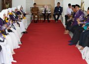 Wali Kota Palu Lepas 63 Calon Jamaah Haji ke Embarkasi Balikpapan