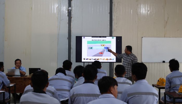 Huabao Gelar Sertifikasi Operator Alat Berat, Diikuti 181 Peserta