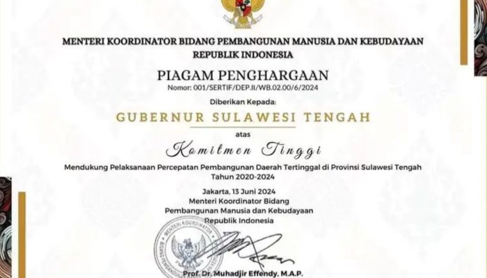 Dukung Percepatan Pembangunan Daerah Tertinggal, Gubernur Sulteng Terima Penghargaan dari Menko PMK