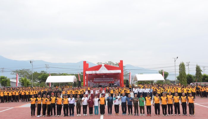 Beragam Cabor Warnai HUT Bhayangkara ke-78 di Kota Palu