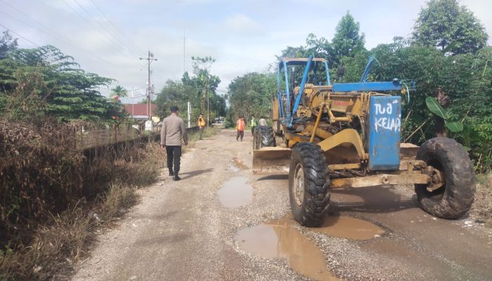 Kapolsek Lembo Respon Keluhan Warga soal Kerusakan Ruas Jalan Menuju Pasar Ponteoa