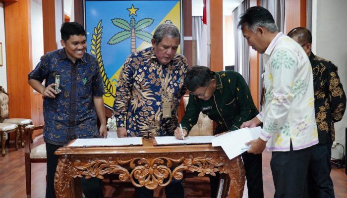 Gubernur Sulteng Teken Kerjasama dengan BPSDMP Kominfo Manado, Kembangkan SDM Melalui Program Digital Talent Scholarship