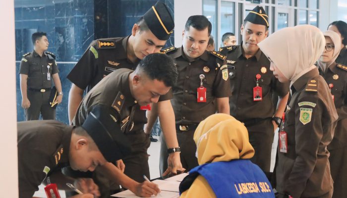 Gelar Tes Urine, Kejati Sulteng Komitmen Tindak Pejabat Terlibat Narkoba