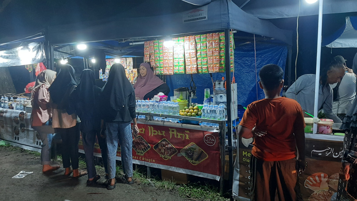 Pelaku UMKM Ramaikan Deklarasi Anwar Hafid dan Reny Lamadjido di Desa Siboang Donggala