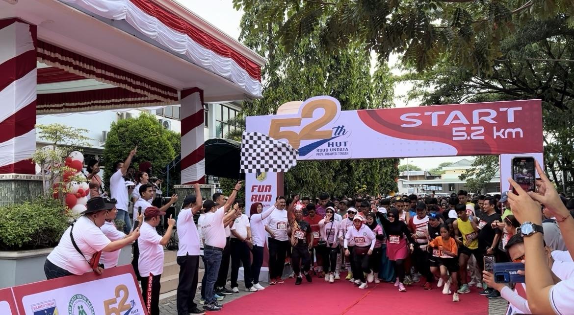 Peringati HUT ke-52, RSUD Undata Gelar Jalan Santai dan Fun Run Berhadiah Menarik