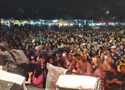 Ribuan Masyarakat Rela Hujan-hujanan di Eks Lokasi RS Undata Palu Demi Dengarkan Program Anwar Hafid dan Reny Lamadjido di Pilkada 2024