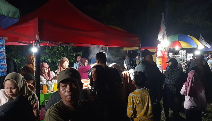 230 Pedagang Kaki Lima Ramaikan Deklarasi Anwar Hafid dan Reny Lamadjido di Kotaraya Parimo