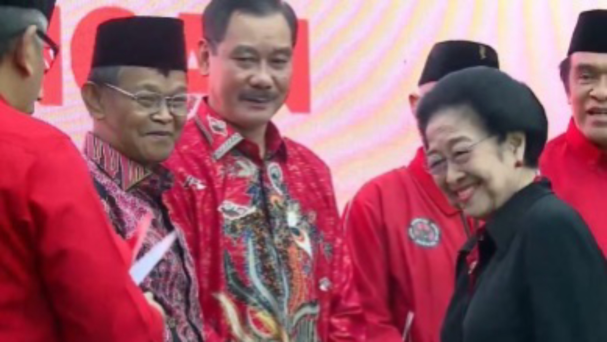 Rusdy Mastura dan Sulaiman Agusto Hambuako Resmi Diusung PDIP, Pilkada Sulteng 2024 Berpotensi 3 Paslon