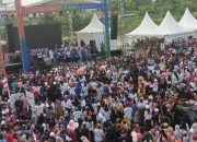 Ribuan Warga Kota Palu Ikut Jalan Santai bersama Anwar Hafid dan Reny Lamadjido, Ada Pertunjukan Reog Ponorogo