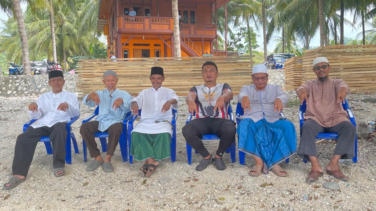 Imam Masjid Kabupaten Poso Doakan Ahmad Ali Terpilih di Pilkada Sulteng 2024