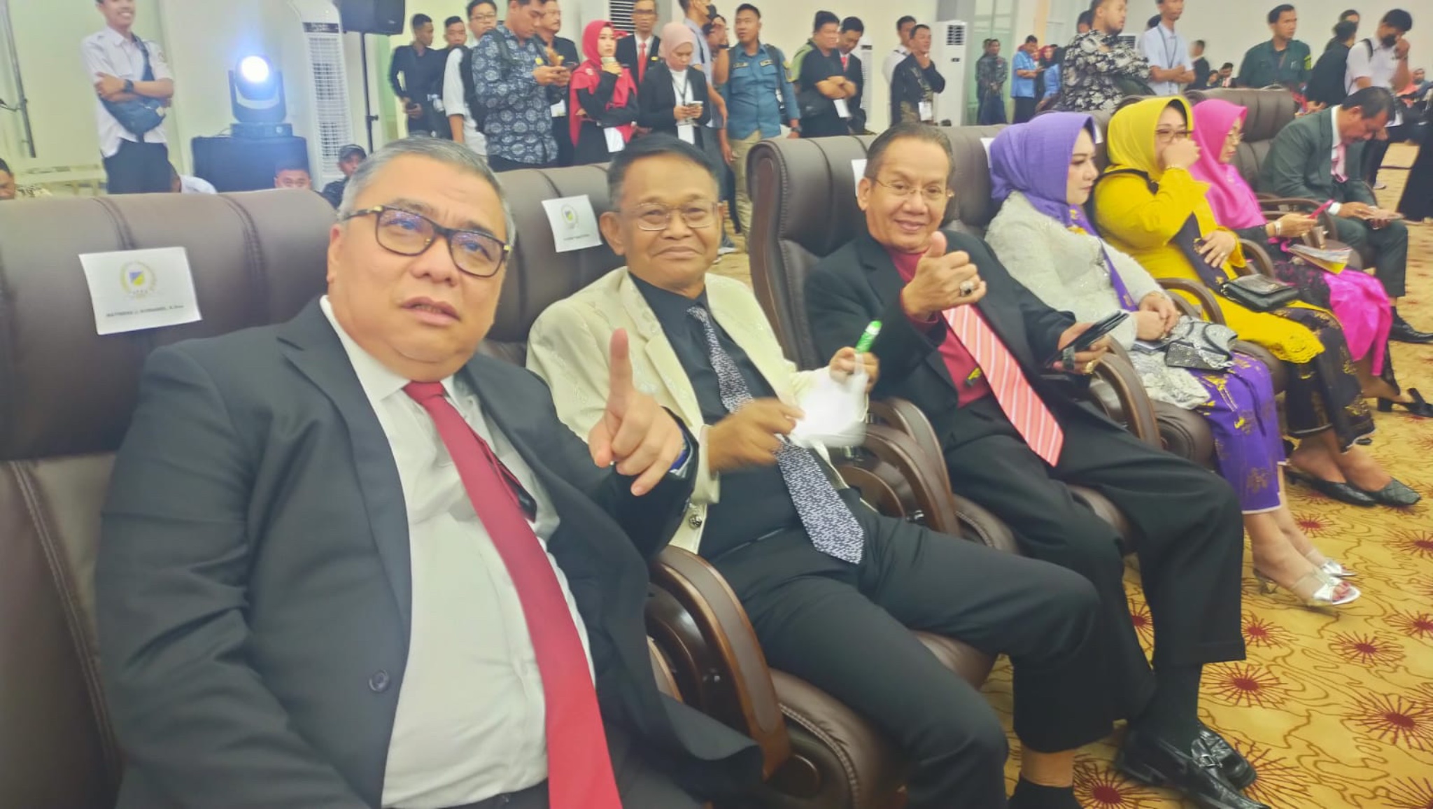 Pasca Pelantikan 55 Anggota DPRD Sulteng, Ahmad Ali Minta Prioritaskan Kebijakan Pro Honorer, Gaji Setara UMR