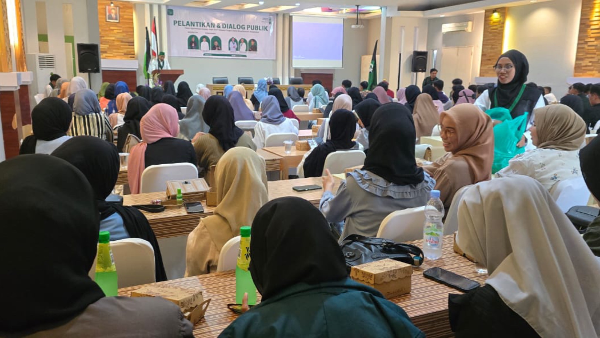 Anwar Hafid Hadiri Diskusi 9 Program BERANI Bersama HMI MPO di Palu