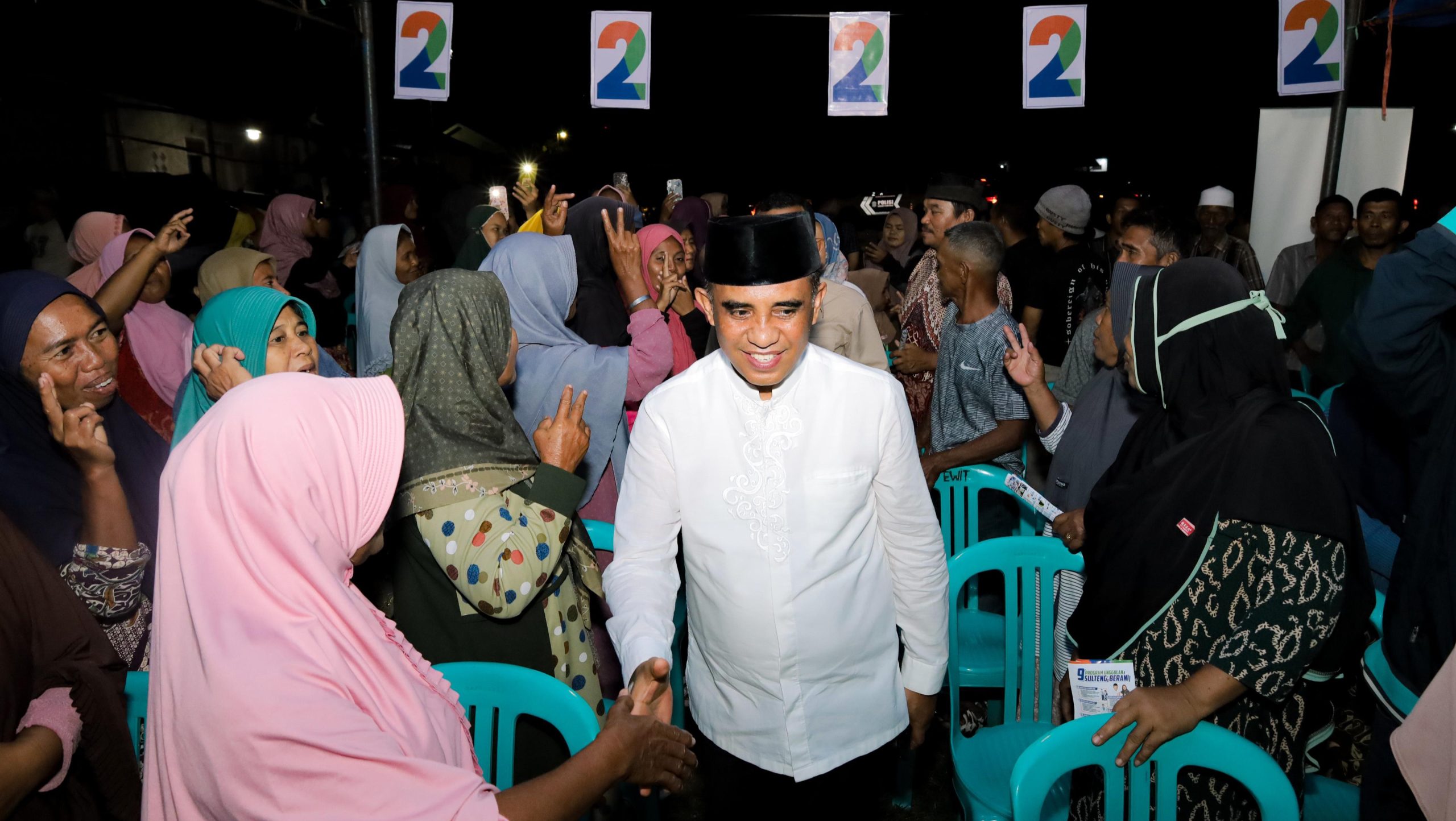 Anwar Hafid Janjikan Kenaikan Gaji Aparat Desa Jika Terpilih di Pilkada 2024