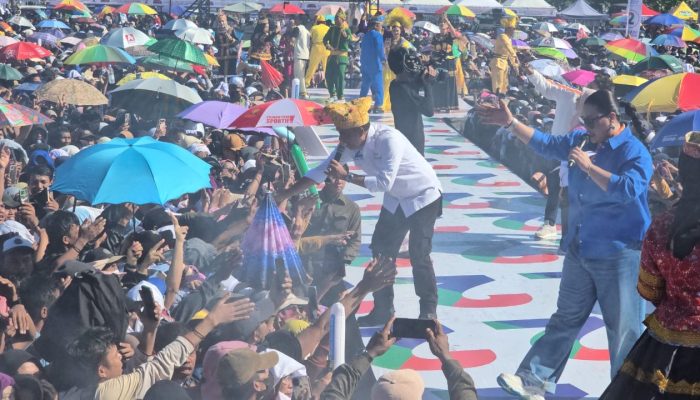 Pilkada 2024, Ribuan Masyarakat Parimo Ikut Kampanye Akbar Anwar Hafid dan Reny Lamadjido