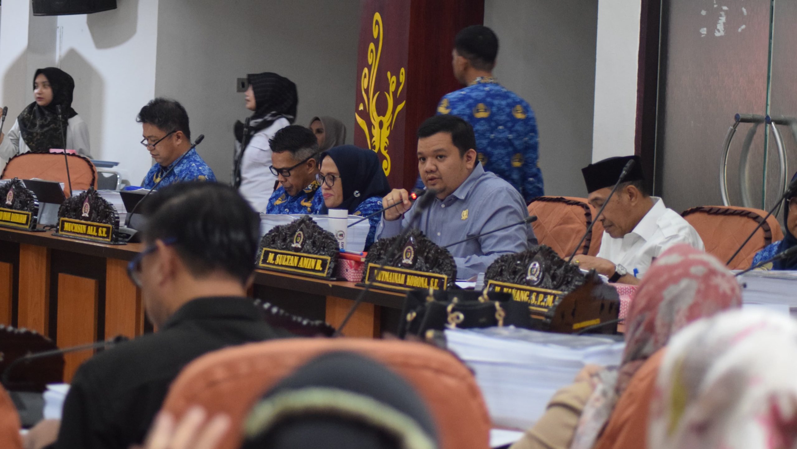 Rapat Banggar DPRD Kota Palu Bahas APBD 2025, Hari Pertama Diskors