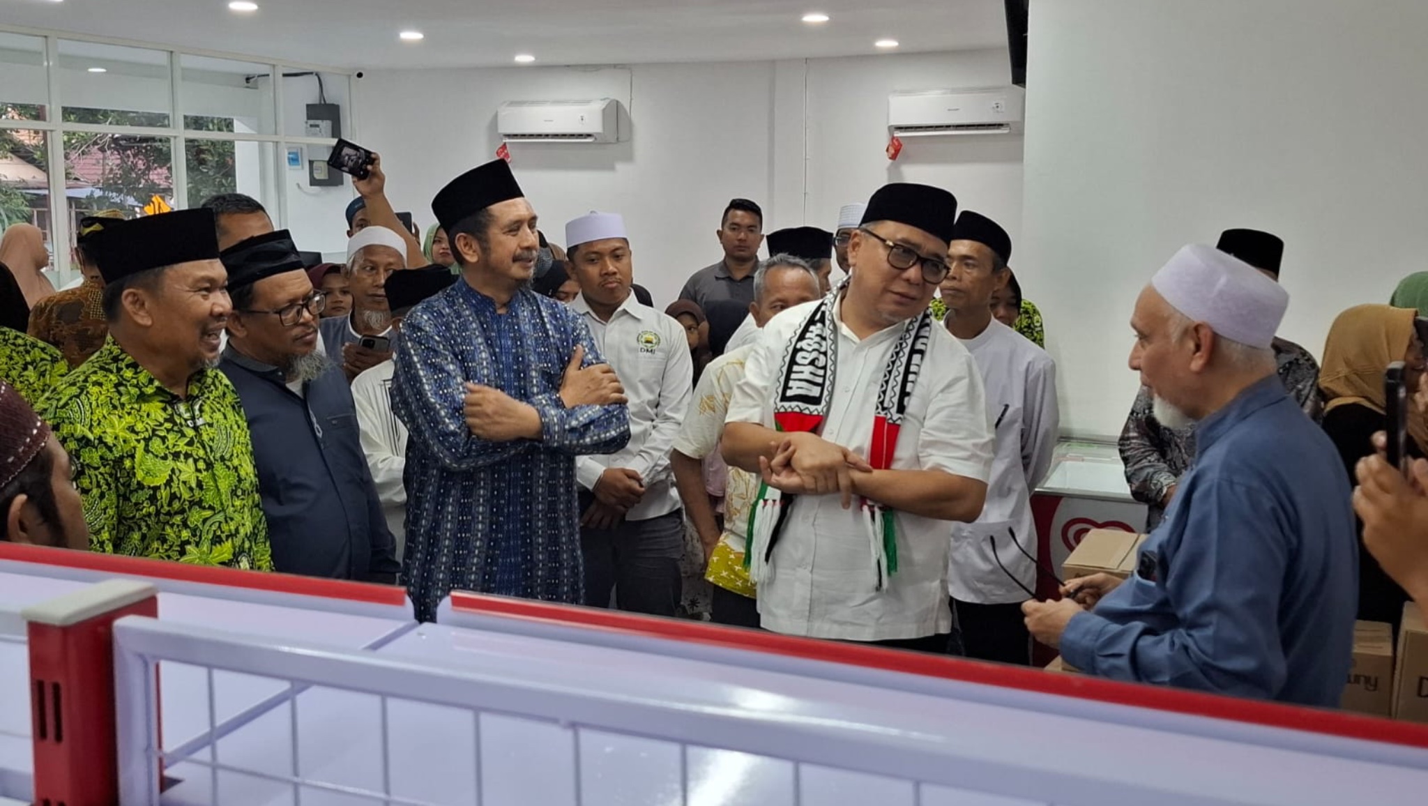 Ketua DMI Sulteng Ahmad Ali Resmikan Masjid Mart, Terobosan Ekonomi Keumatan di Donggala