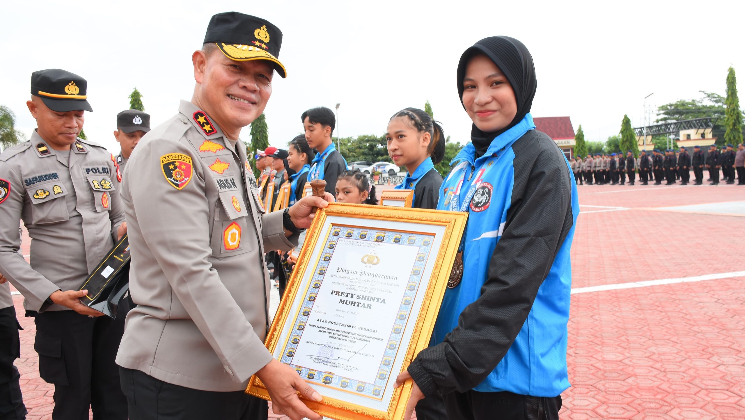 Harumkan Nama Sulteng di Kancah Nasional dan Internasional, 10 Atlet Terima Penghargaan dari Kapolda Irjen Agus Nugroho