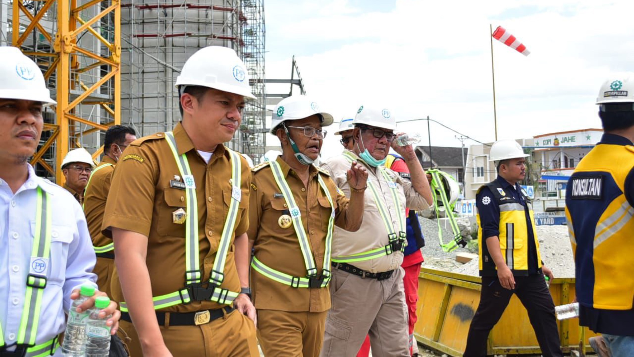 Gubernur Rusdy Mastura Tinjau Proyek Pembangunan Mesjid Raya Sulawesi Tengah dan Jembatan IV Kota Palu, Progres Capai 60 Persen