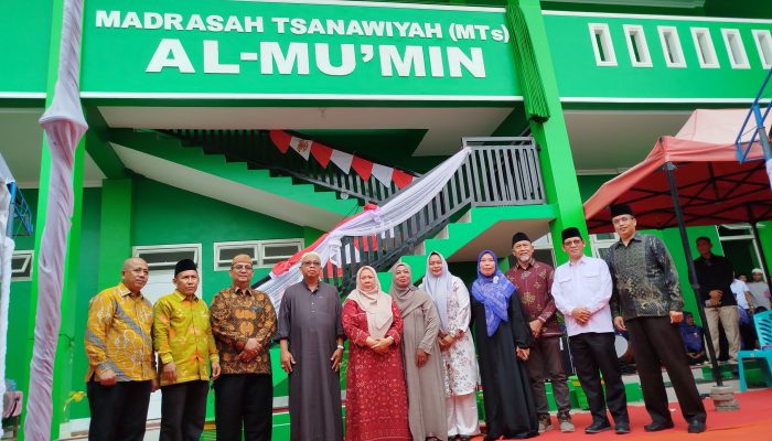 Wakil Wali Kota Palu Resmikan MTs dan TPA Al-Mu’min Palupi, Ingatkan soal Dampak Negatif Teknologi