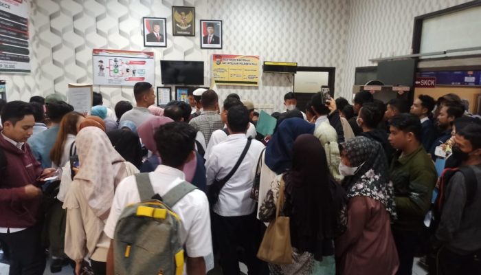 Lulus PPPK, Ratusan Honorer Ngantri Buat SKCK di Polresta Palu