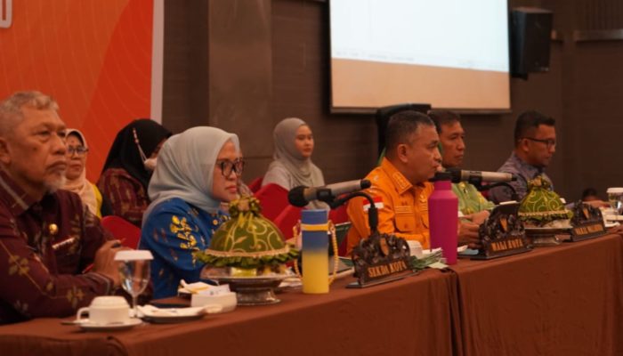 Pimpin Rapat Kerja 2025, Wali Kota Palu Hadianto Rasyid Ingatkan OPD Hilangkan Budaya ‘Copy Paste’ dalam Perencanaan Anggaran