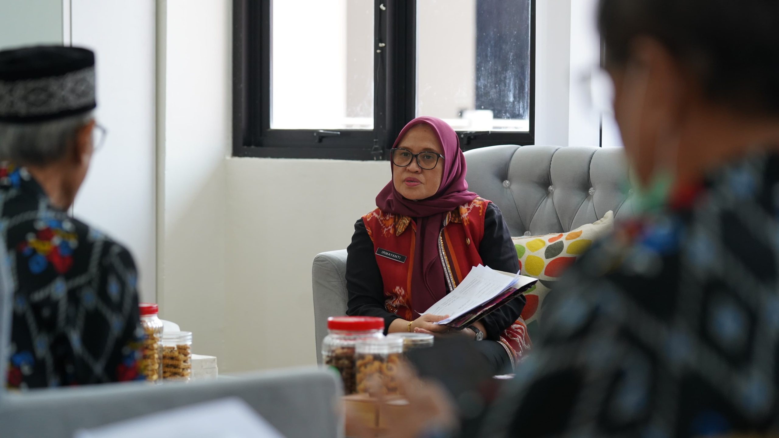 Sekda Irmayanti Pettalolo dan PWRI Kota Palu Bahas Persiapan Kunjungan Balasan PWRI Kaltim