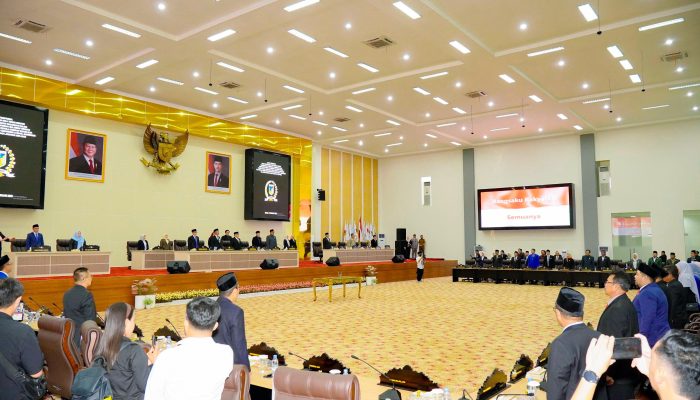 Rapat Paripurna DPRD Sulteng, Usulkan Pemberhentian Rusdy Mastura dan Mamun Amir