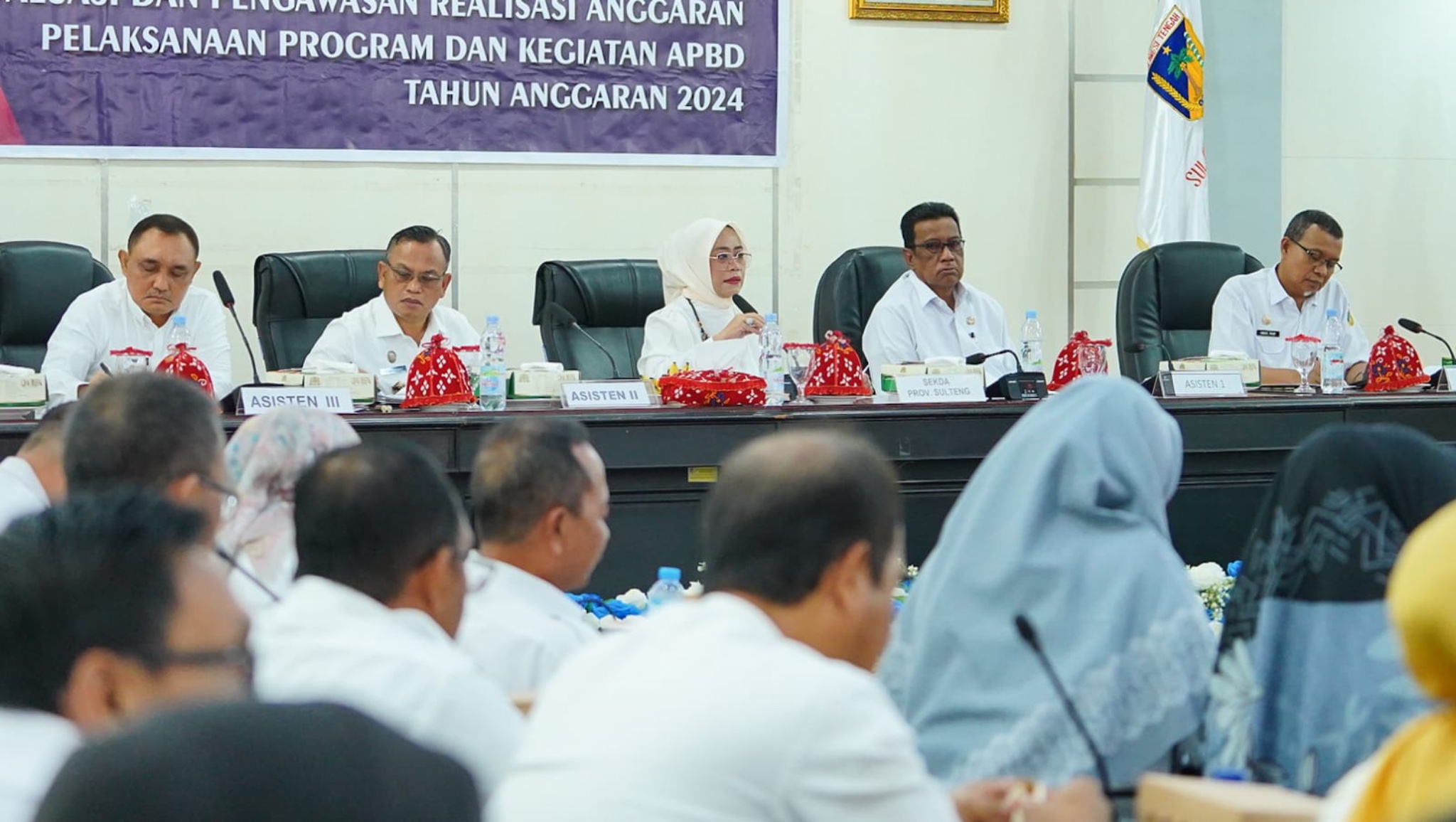 APBD Sulteng Tahun 2024 Dievaluasi, Sekprov Novalina Minta Kepala OPD Transparan soal Pengelolaan Anggaran