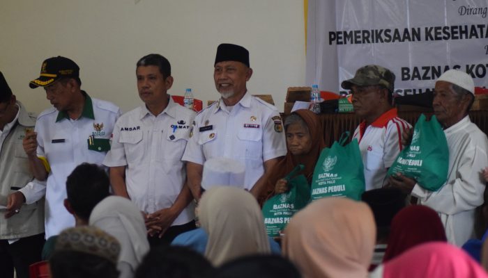 Baznas Kota Palu Salurkan Bantuan Uang Tunai dan Sembako untuk 306 Penerima Manfaat