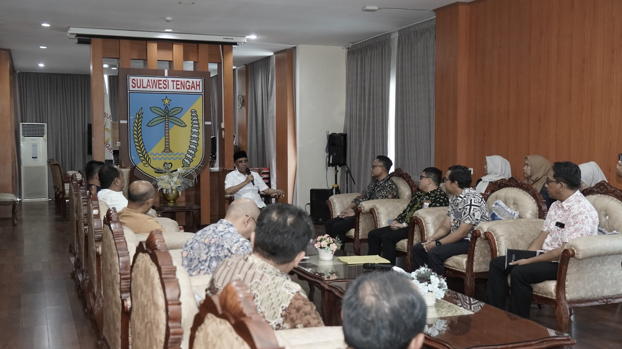 Gubernur Sulteng Mulai Soroti Kerusakan Jalan Nasional Buntut Aktivitas Tambang di Watusampu: Masyarakat Jadi Korban