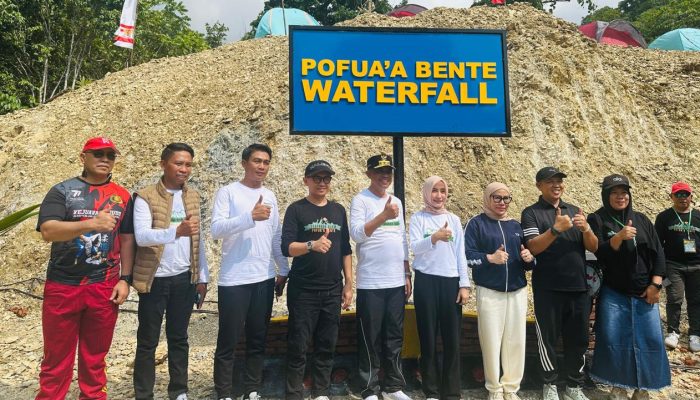 Gubernur Sulteng Anwar Hafid Resmikan Air Terjun Pofua’a Bente Morowali, Misi Seribu Dewi