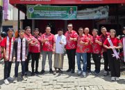 Komunitas Tionghoa Bagi-bagi Ribuan Makanan dan Minuman Gratis di Haul Guru Tua ke-57 di Kota Palu