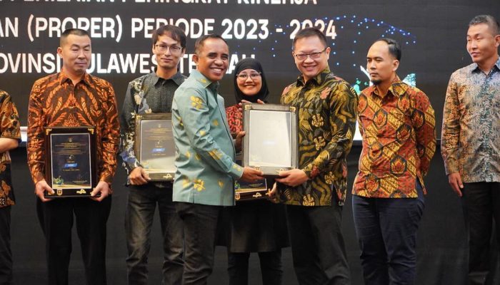 67 Perusahaan di Sulteng Dapat Penghargaan, Anwar Hafid Ingatkan Tetap Jaga Kelestarian Lingkungan