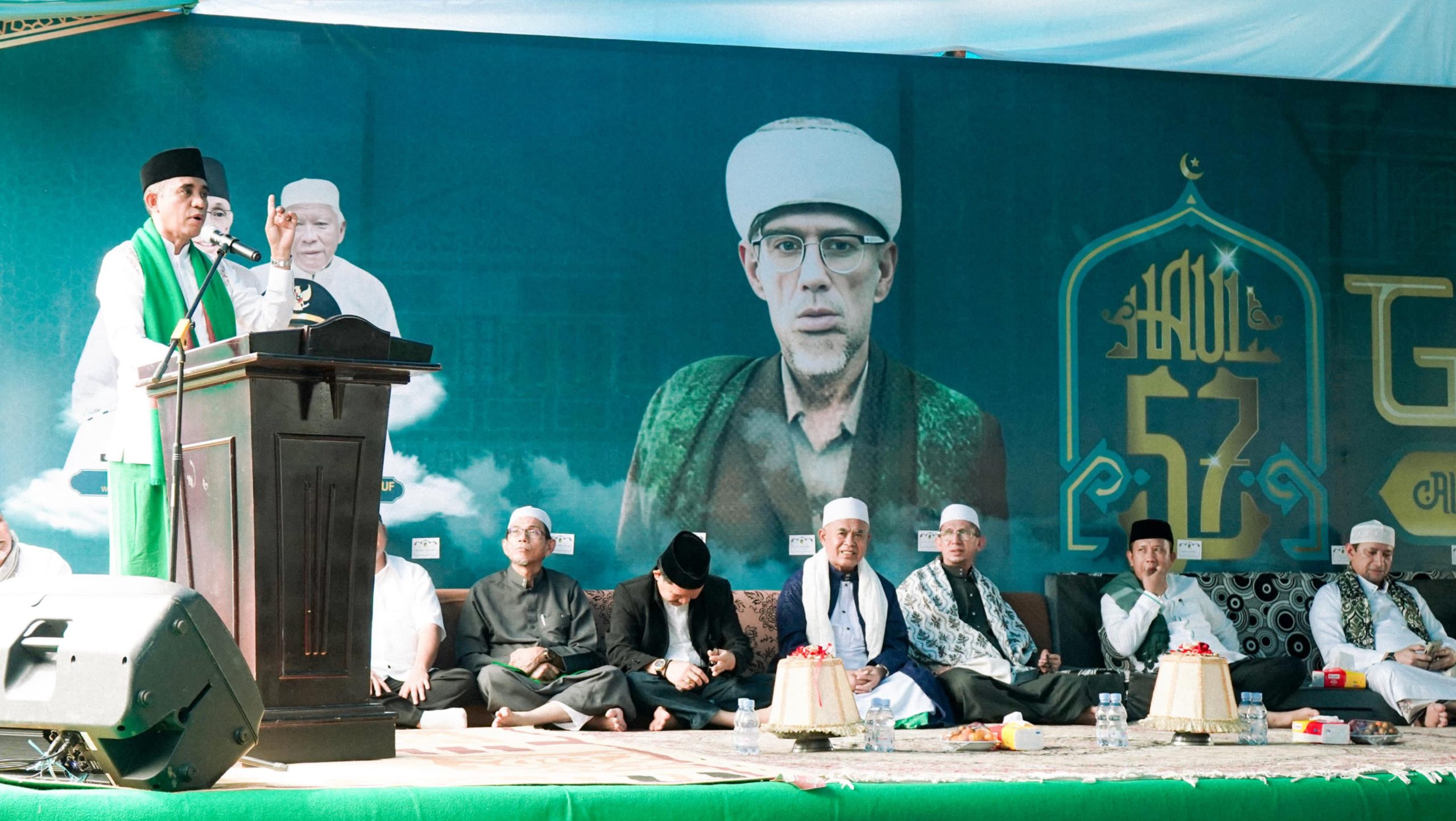 Gubernur Sulteng Anwar Hafid Hadiri Haul Guru Tua ke-57 di Morowali, Komitmen Kembangkan Pendidikan Alkhairaat di Pedesaan