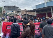 Warga Blokade Akses Jalan PT CPM, Tolak Tambang Bawah Tanah di Poboya Palu