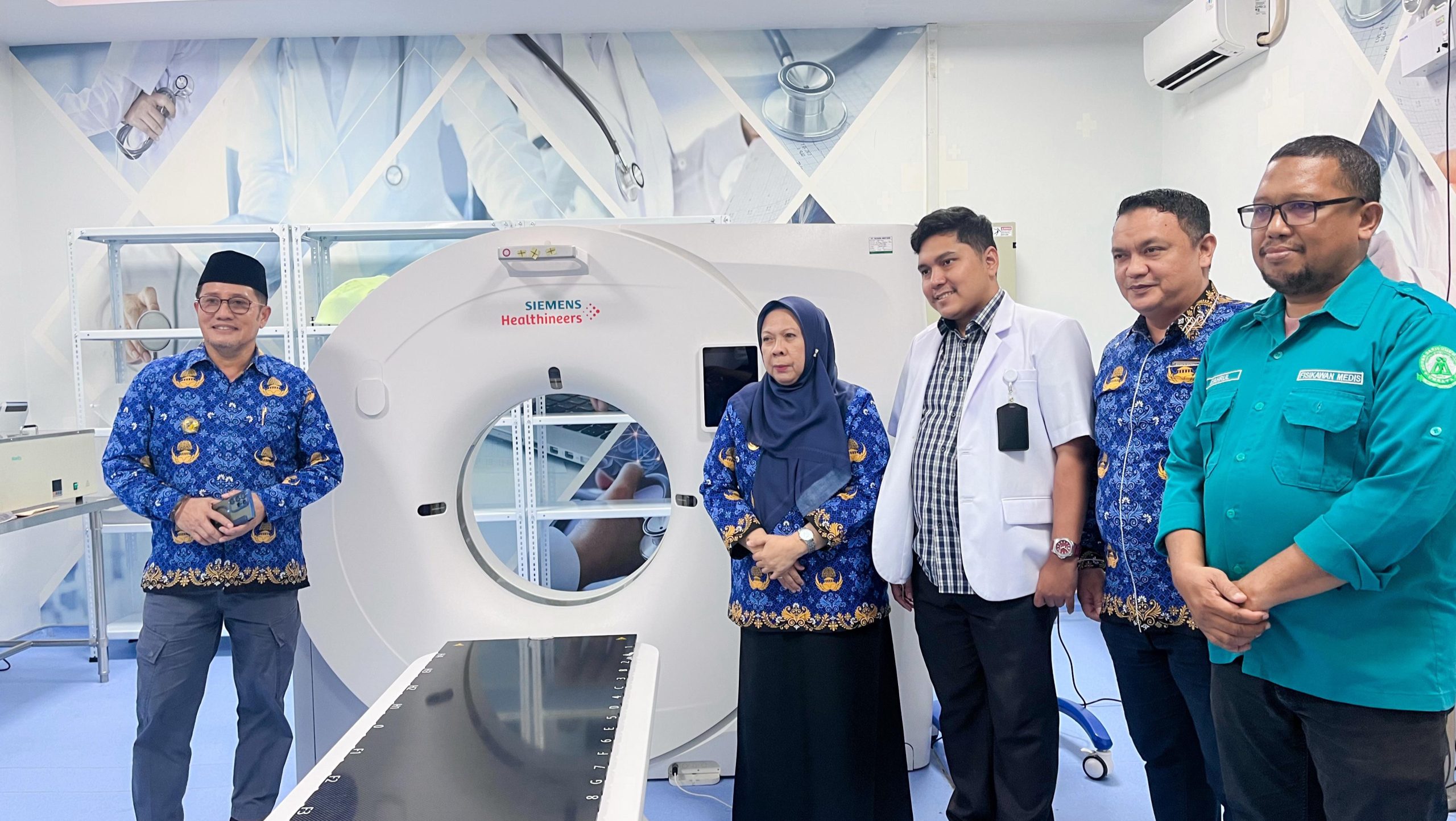 Wagub Reny Lamadjido Tinjau Kesiapan Gedung Radioterapi RSUD Undata