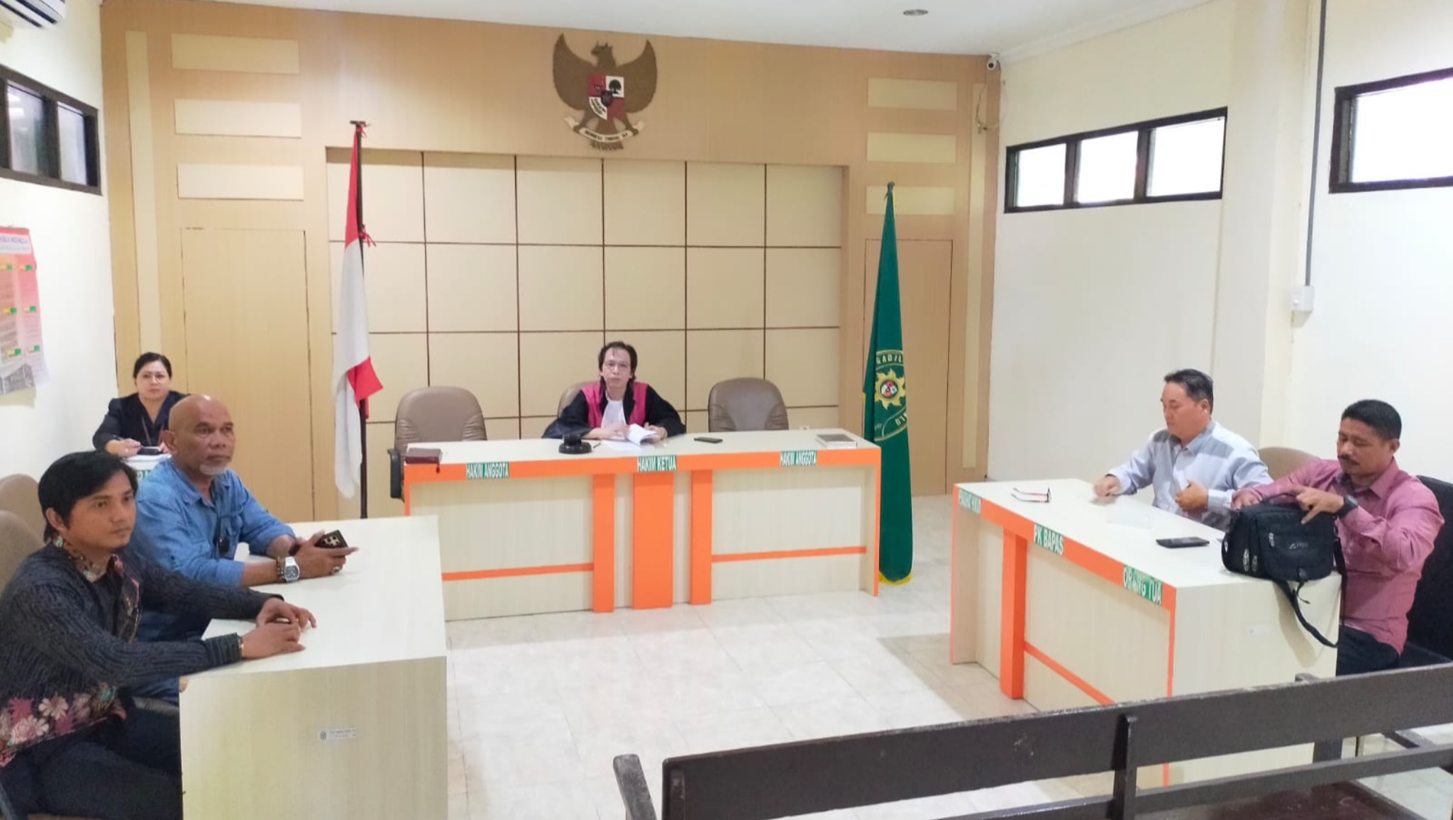 Status Tersangka Gugur, Hakim Kabulkan Gugatan Praperadilan Jurnalis Hendly Mangkali