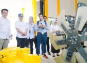 SMK Negeri 8 Palu Terima Hibah Alat Praktik dari PT United Tractors, Gubernur Anwar Hafid: Masuk Dunia Kerja Bukan Hanya Modal Ijazah