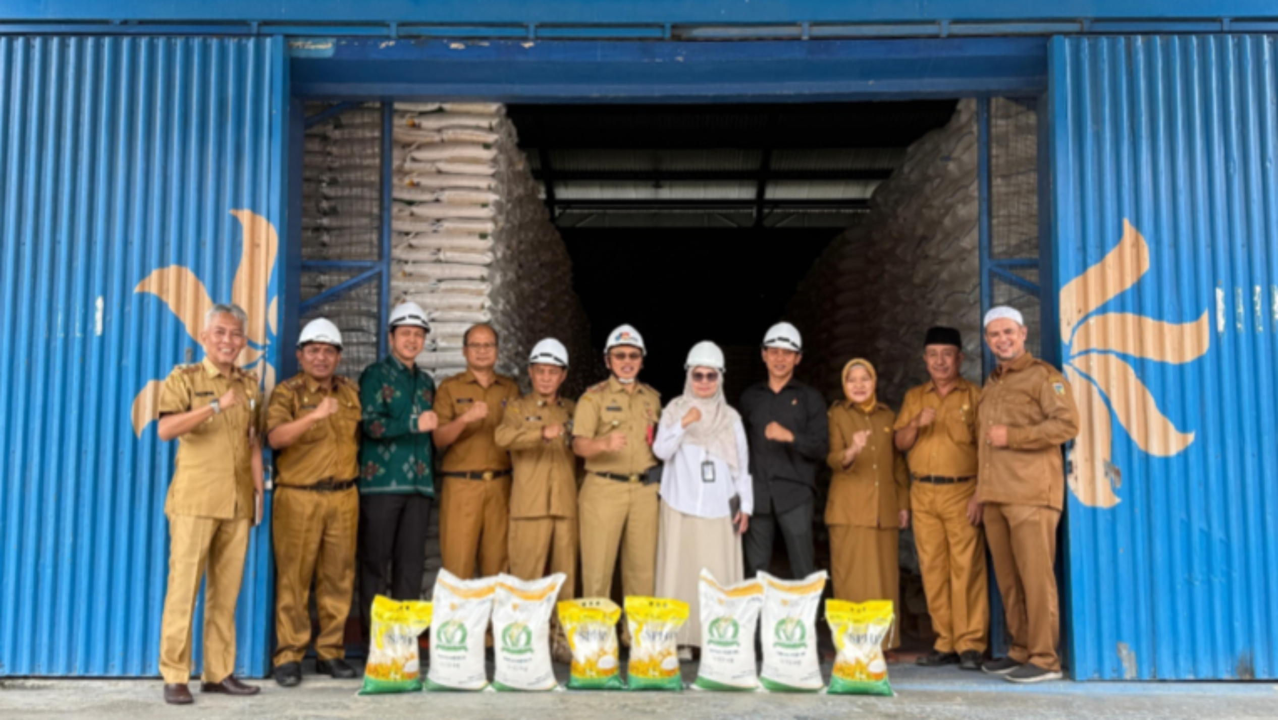 TPID Sulteng Tinjau Gudang Bulog dan Pasar Tradisional, Pastikan Stok-Harga Pangan Stabil