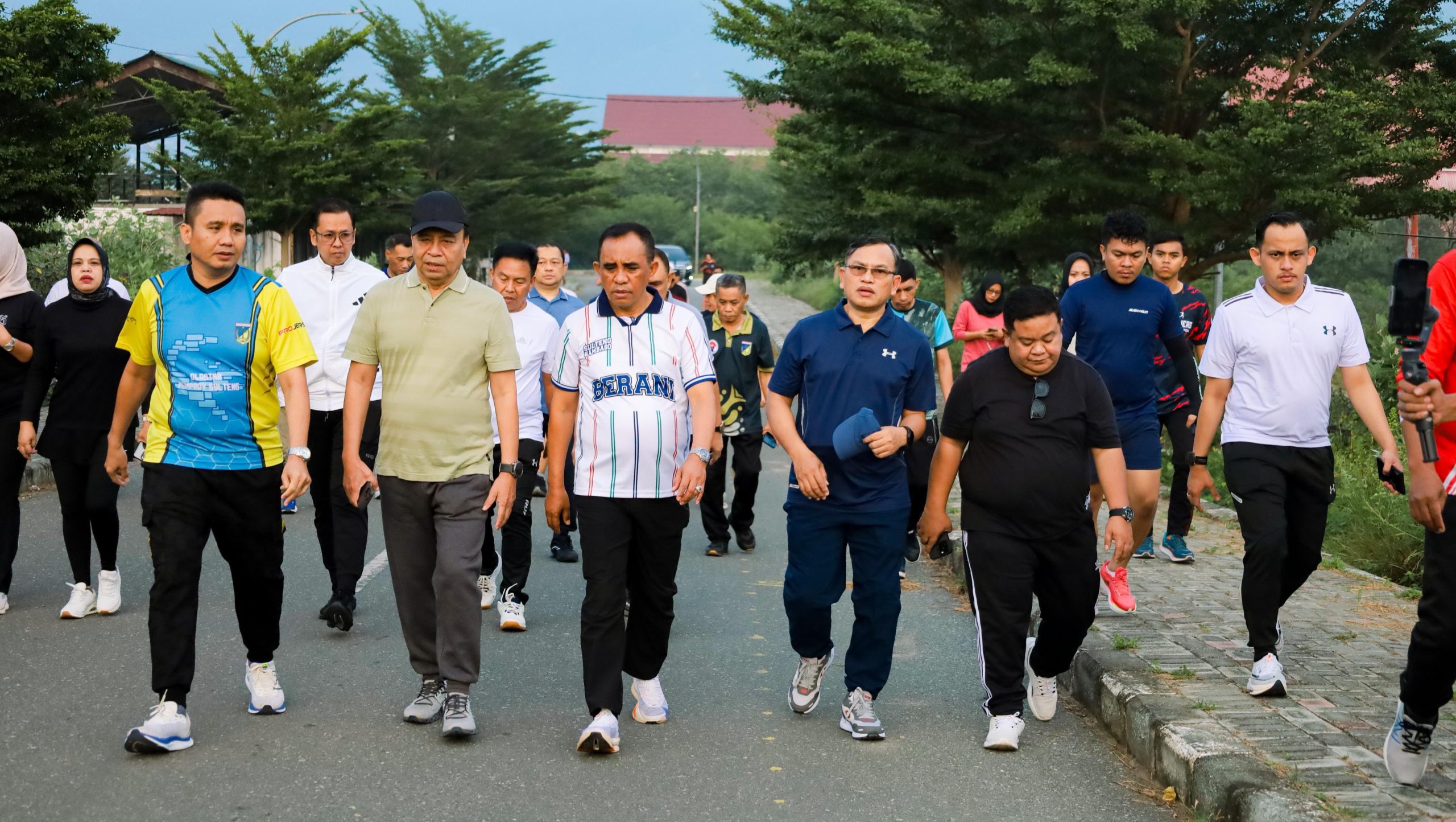 Target Jadi Tuan Rumah FORNAS 2027, Anwar Hafid Larang Tebang Pohon di Hutan Kota