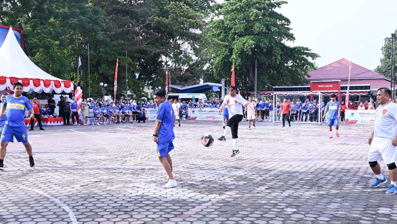 Sepak Bola Dangdut Nambaso Meriahkan HUT ke-80 RI di Sulawesi Tengah, Anwar Hafid Cetak 2 Gol