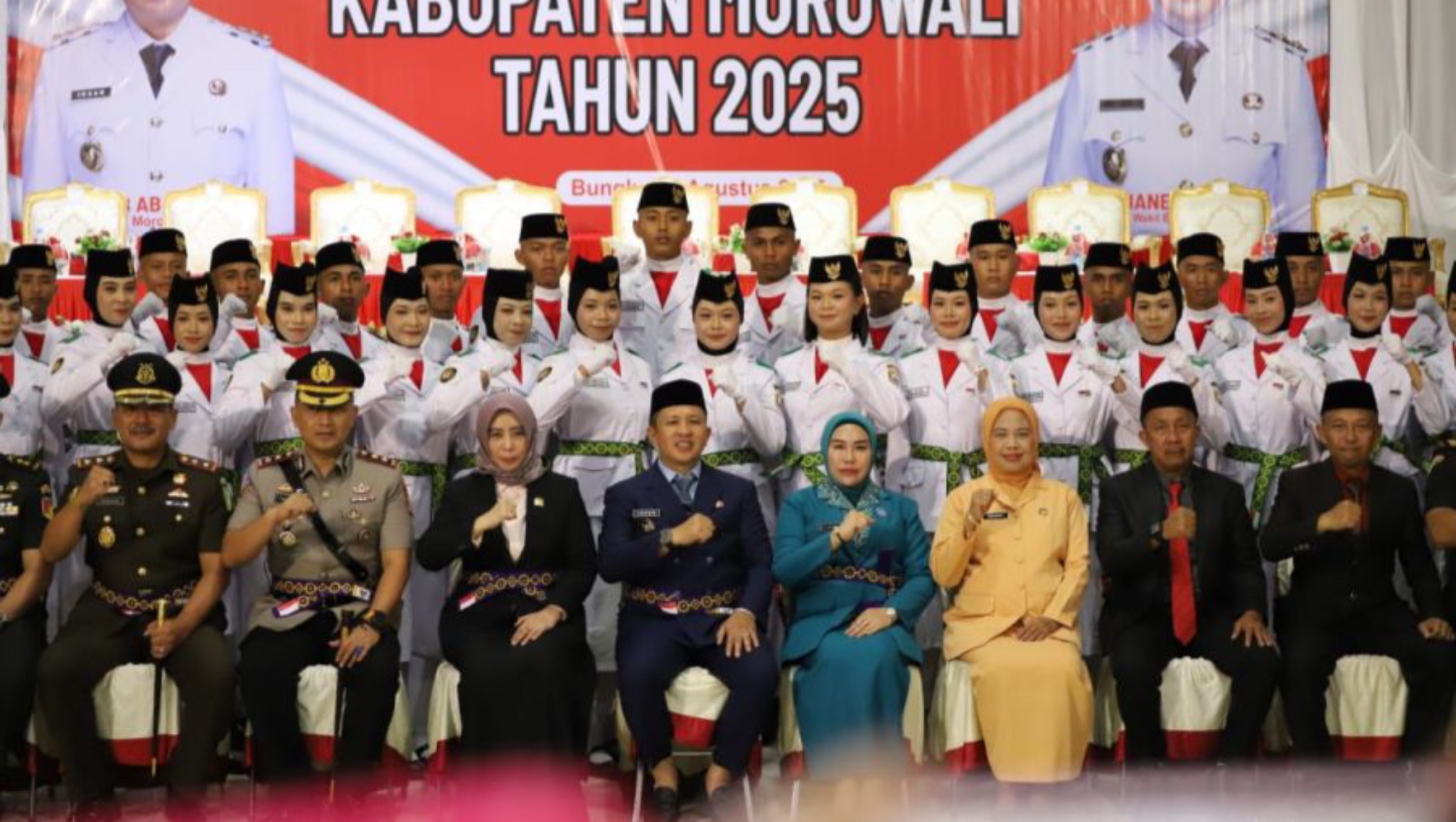 Bupati Iksan Baharudin Kukuhkan 48 Anggota Paskibraka Morowali Tahun 2025