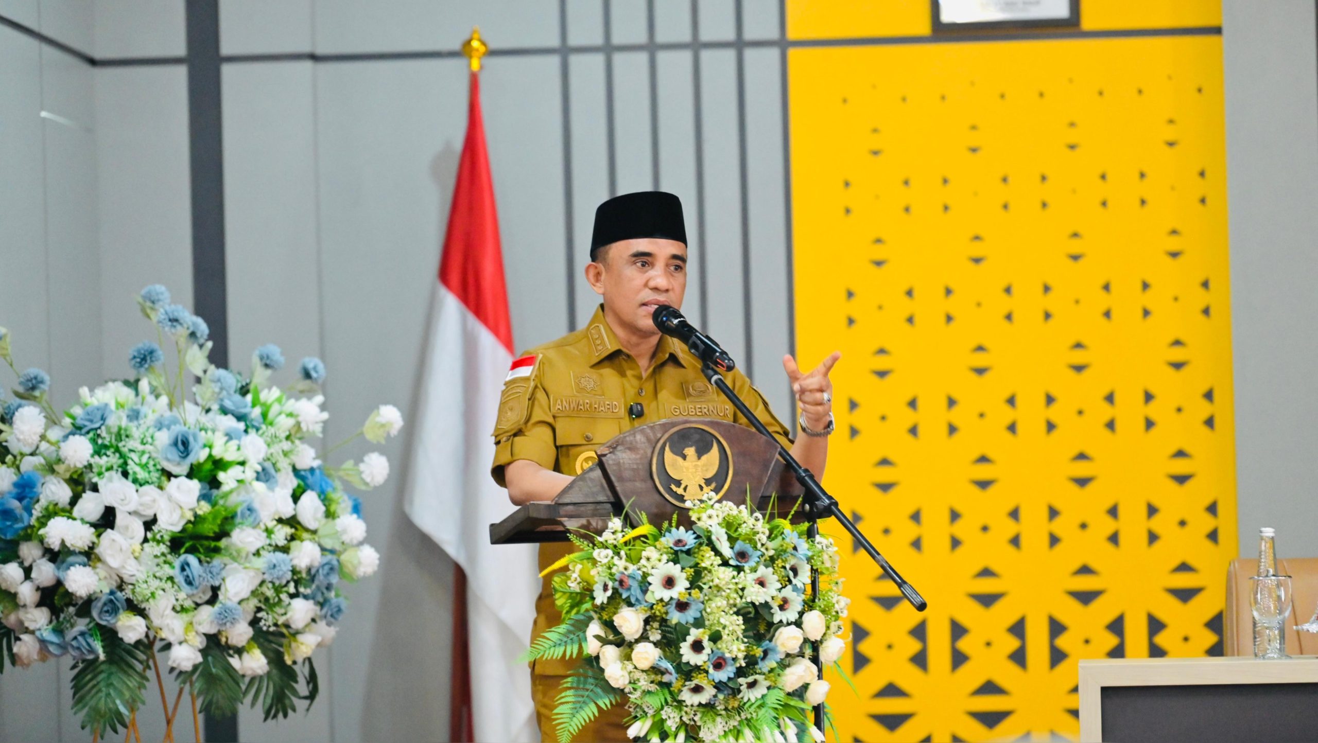 Rapat Kerja di Morowali, Gubernur Anwar Hafid Dorong Pemda Kabupaten Kota Fokus Entaskan Kemiskinan