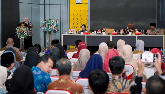 Program Kesehatan di Morowali Capai 100 Persen, Wagub Reny Lamadjido Ingatkan Nakes Tak Menolak Pasien yang Gunakan KTP