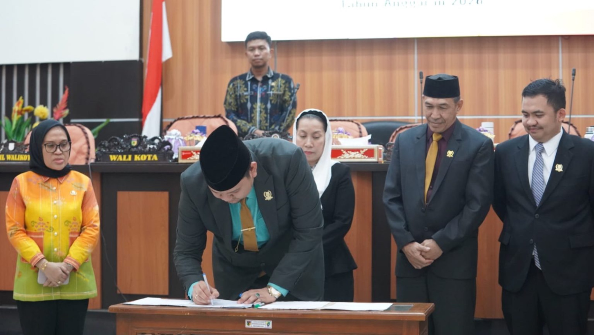 Pemkot dan DPRD Palu Tandatangani KUA-PPAS 2026, Komitmen Susun APBD Pro-Rakyat