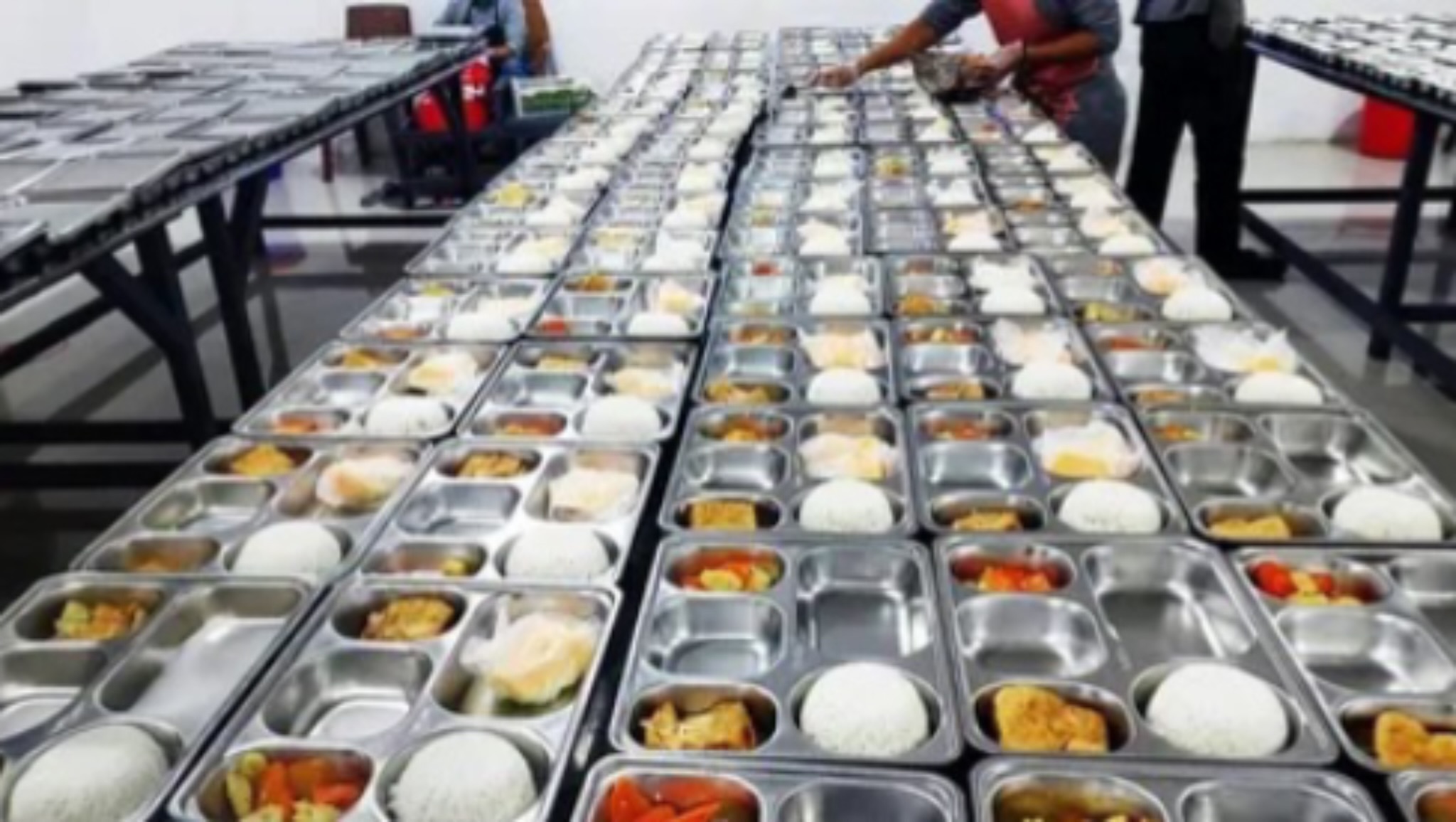 Sejumlah Siswa SMK dan MTs di Kota Palu Diduga Keracunan MBG