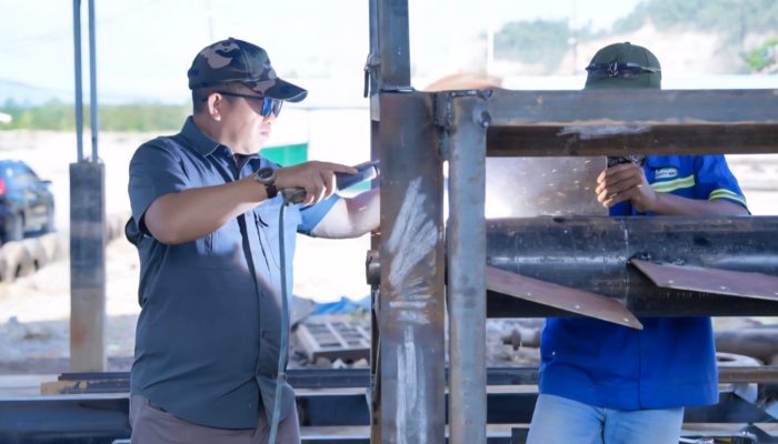 Komitmen Menjaga Kebersihan Lingkungan, Bupati Morowali Pastikan Perakitan Empat Mesin Pengolah Sampah Segera Selesai