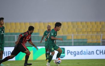 Laga Perdana Persipal Palu Kontra Persipura Jayapura Berakhir Imbang 0-0 di Stadion BJ Habibie Parepare